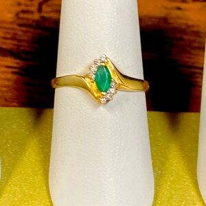 435151 14k Yg Diamond emerald ring